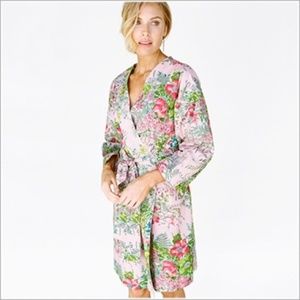 Kimono Style Robe: Knee Length, plum pretty sugar